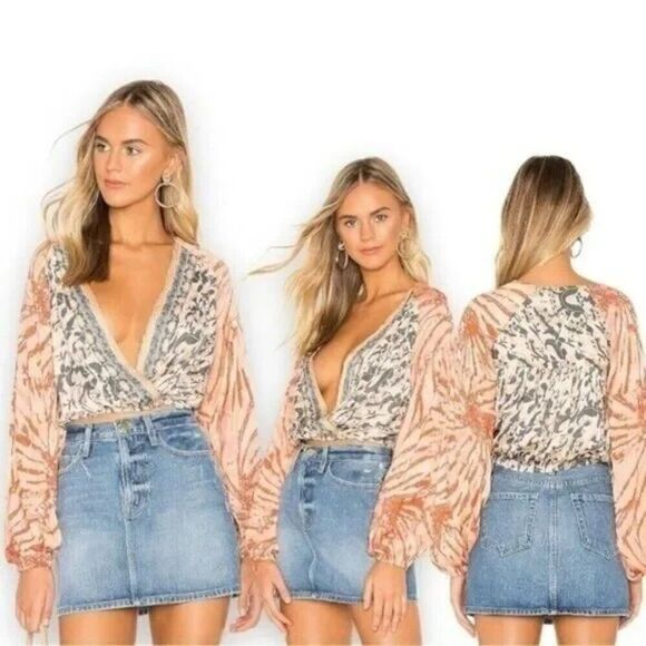 Free People Cruisin' Together Printed Boho V Neck Long Sleeve Cropped Top S - Picture 10 of 10